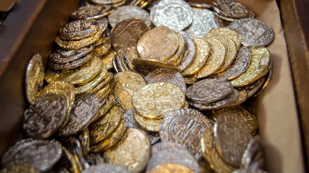 מטבעות זהב (צילום: Jazmine Thomas, shutterstock)