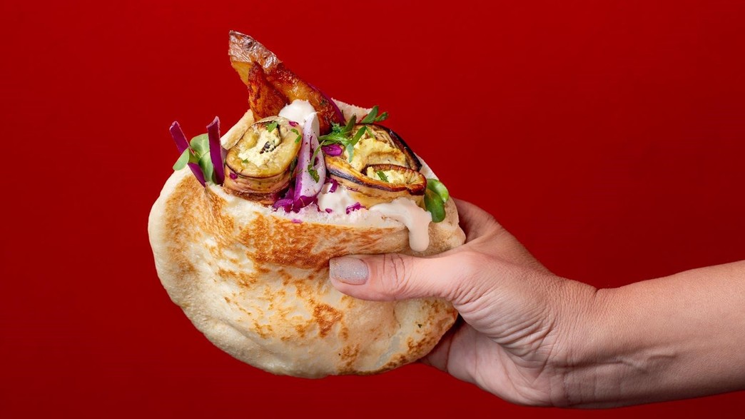 טש וטשה בפיתה סביח טש וטשה בפיתה סביח