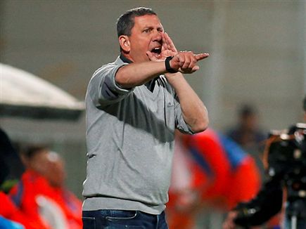 קלינגר. טוב לו באדום (אלן שיבר)