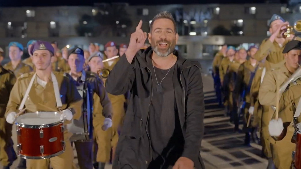 התקווה 6, חיילים, המנון התקווה 6, חיילים, המנון