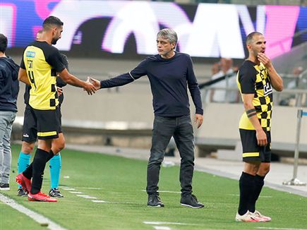 "לפחות נראינו כמו קבוצה" (אלן שיבר)