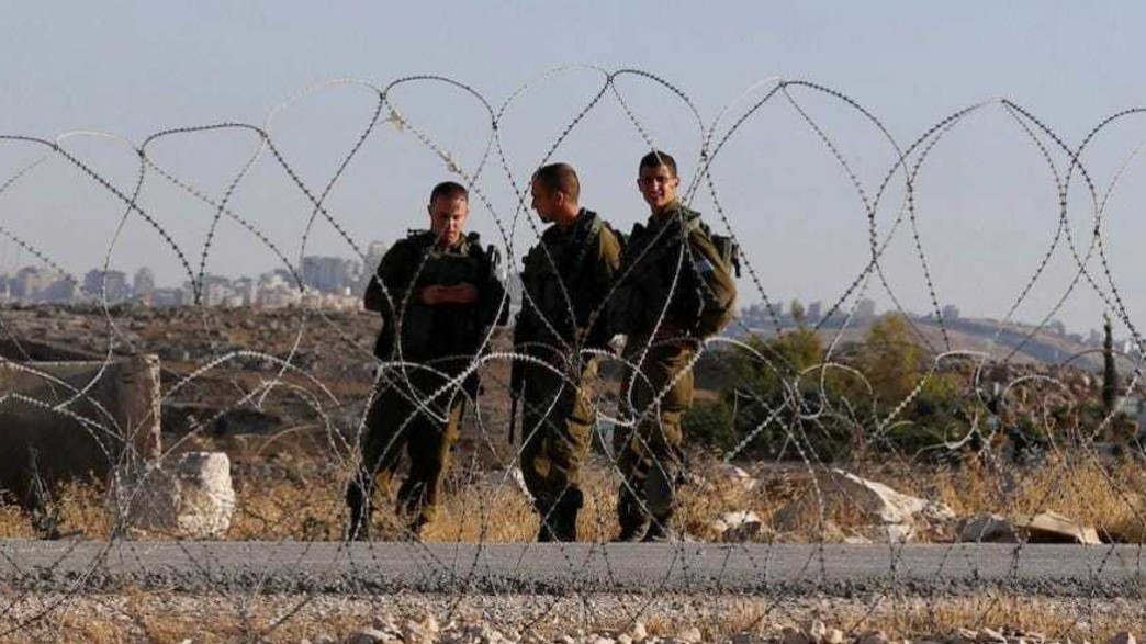 כוחות צה"ל סמוך לגדר ההפרדה