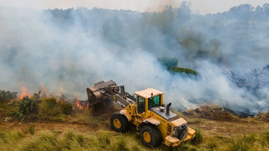 אש בלוני התבערה בנחל שיקמה היום