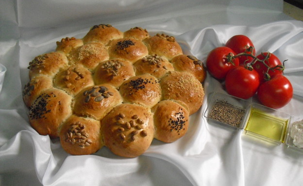 לחם מסיבות יווני (צילום: אביבה פיבקו, mako אוכל)