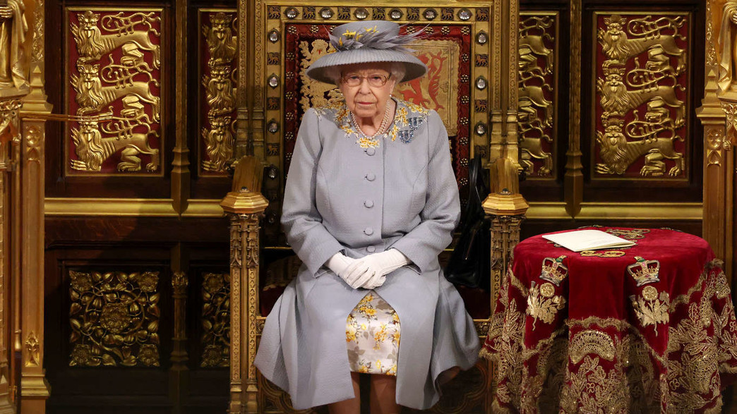 המלכה אליזבת בהצהרת הפתיחה של הפרלמנט