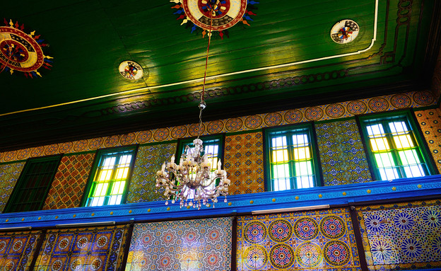 בתי כנסת שבועות, בית הכנסת אל גריבה טוניס (צילום: Shutterstock By JHC photo)