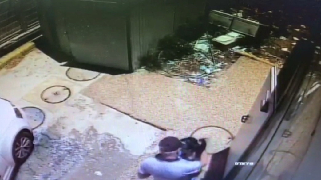 צעירה התלוננה שגבר תקף אותה מינית