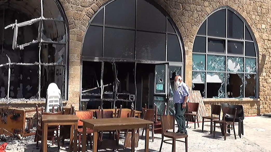 אורי בורי בסיור על הנזקים בעכו אורי בורי בסיור על הנזקים בעכו