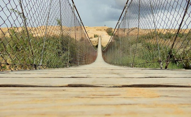 נחל הבשור ( הגשר התלוי) (צילום: ניר פינקלשטיין)