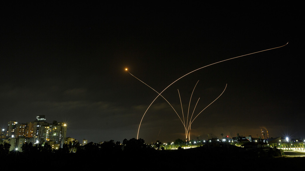 יירוטים מעל שמי הדרום (צילום: Edi Israel/Flash90)