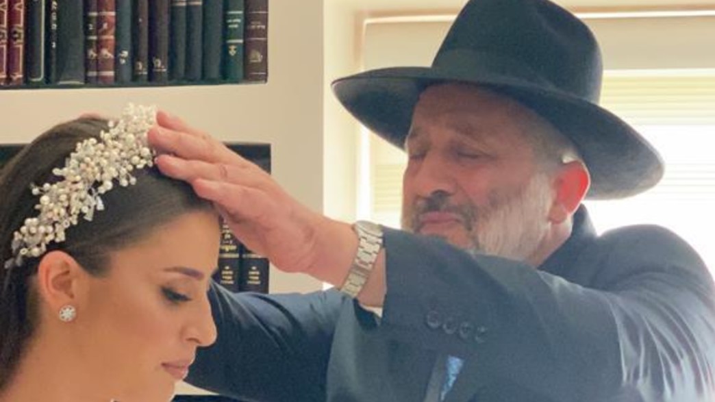 הבת של אריה דרעי מתחתנת הבת של אריה דרעי מתחתנת