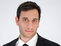 עו"ד צחי מצרי