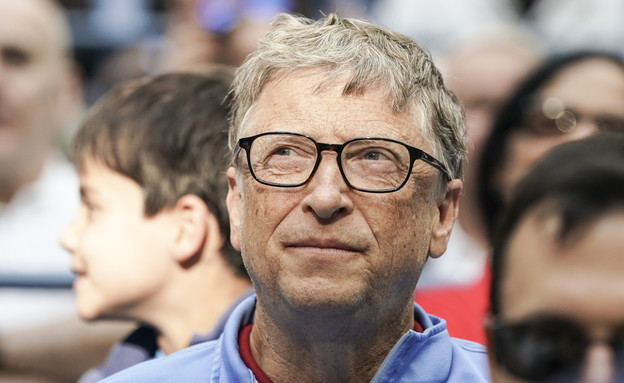 Bill Gates was spotted on a hot date