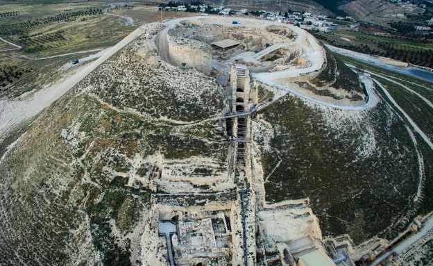 מסע ישראלי להרודיון (צילום: זאב שטיין, מתוך אתר פיקיויקי, מסע ישראלי)