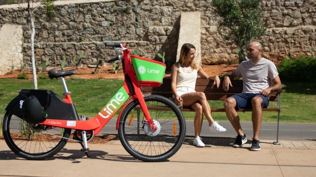 אופניים חשמליים שיתופיים של חברת lime אופניים חשמליים שיתופיים של חברת lime