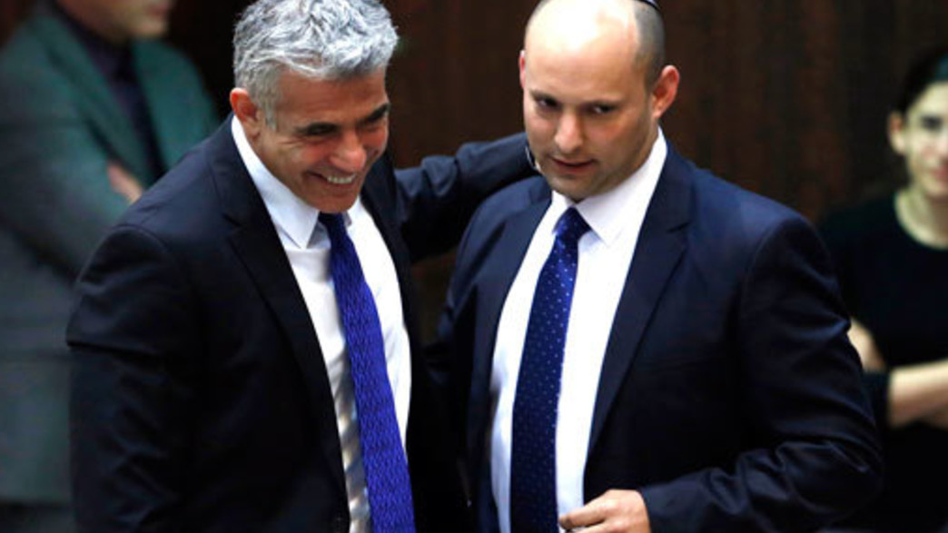 קרע גלוי בין האחים. השרים לפיד ובנט, ארכיון קרע גלוי בין האחים. השרים לפיד ובנט, ארכיון