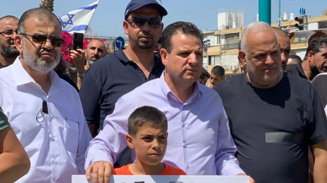 איימן עודה בהפגנה בלוד איימן עודה בהפגנה בלוד