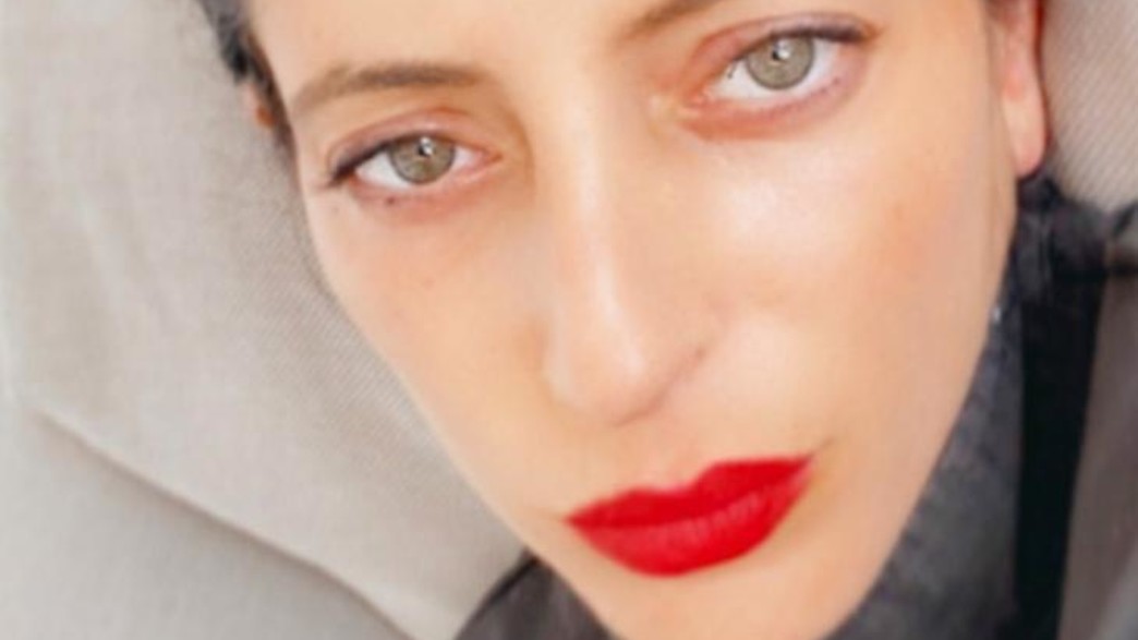 אפרת גוש התחילה לעבוד במסעדה. אוקטובר 2020