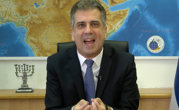 השר אלי כהן תוקף את נפתלי בנט