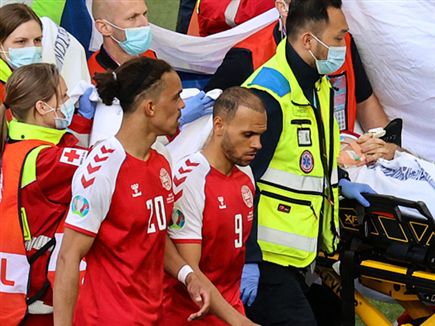 חבריו לקבוצה התפללו עבורו (GETTY)