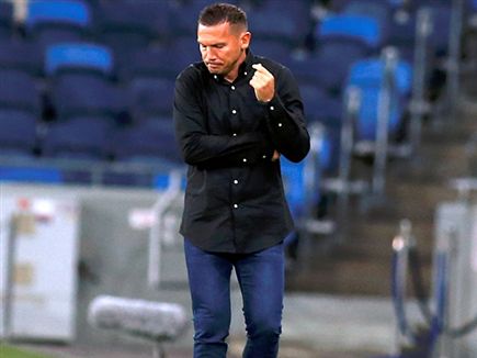 בכר. עוד לא היה באלופות (אלן שיבר)