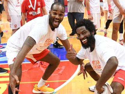 חגיגות אדומות (לימור מלינוף)