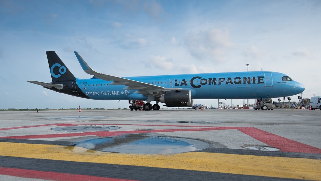 המטוס החדש של "לה קומפני" מגיע לישראל
