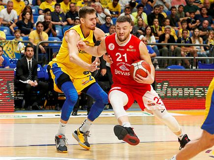 הגיעו עד קצה גבול היכולת. מכבי וגלבוע (צילום: אלן שיבר)