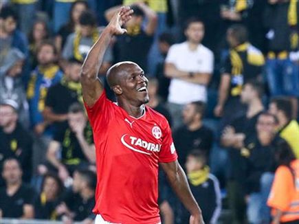 וואקמה. יותר גדול מז׳וסוואה (אלן שיבר)