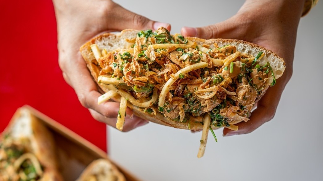 אהרוני רוטיסרי שנקין כריך אהרוני רוטיסרי שנקין כריך