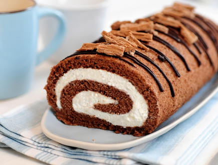 עוגת רולדה מהירה (צילום: שרית נובק - מיס פטל, mako אוכל)