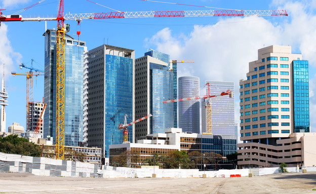 בנייני משרדים, תל אביב (צילום: Konstantnin, shutterstock)