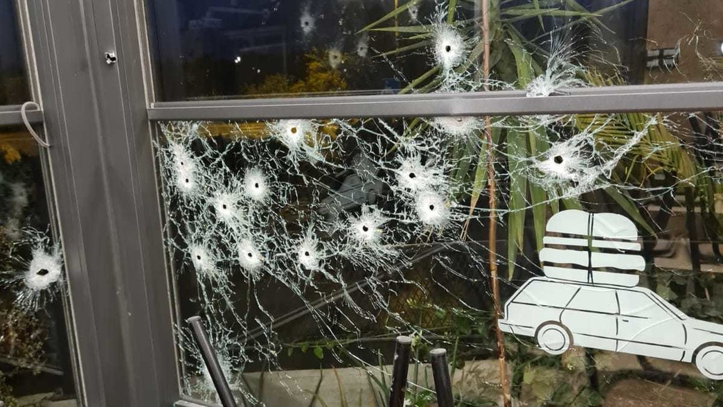 מסעדת ההמבורגרים בכביש 90 שהושחתה