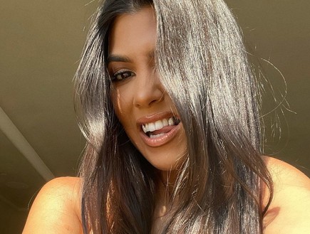 מה קורה שם? קורטני חושפת פיטמה בתמונה הזויה