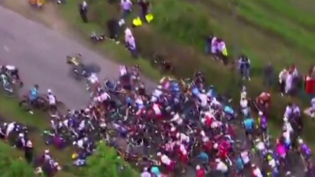 התרסקות המונית בטור דה פרנס התרסקות המונית בטור דה פרנס