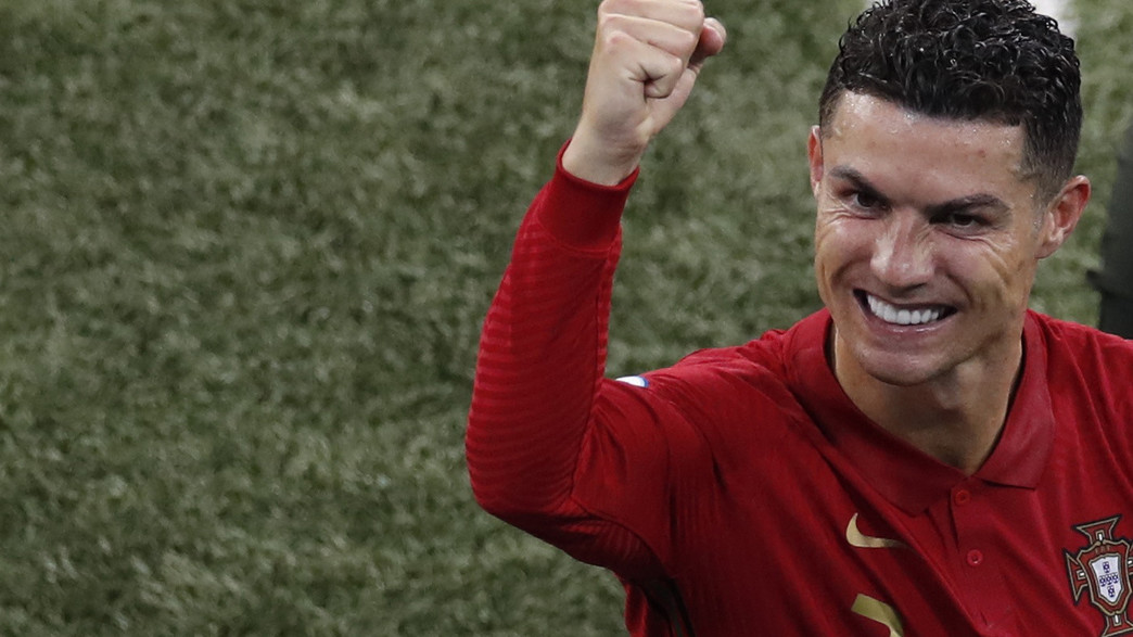 כריסטיאנו רונאלדו חוגג