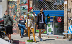 חנות סגורה בזמן הקורונה בתל אביב (צילום: S. Edelweiss, shutterstock)