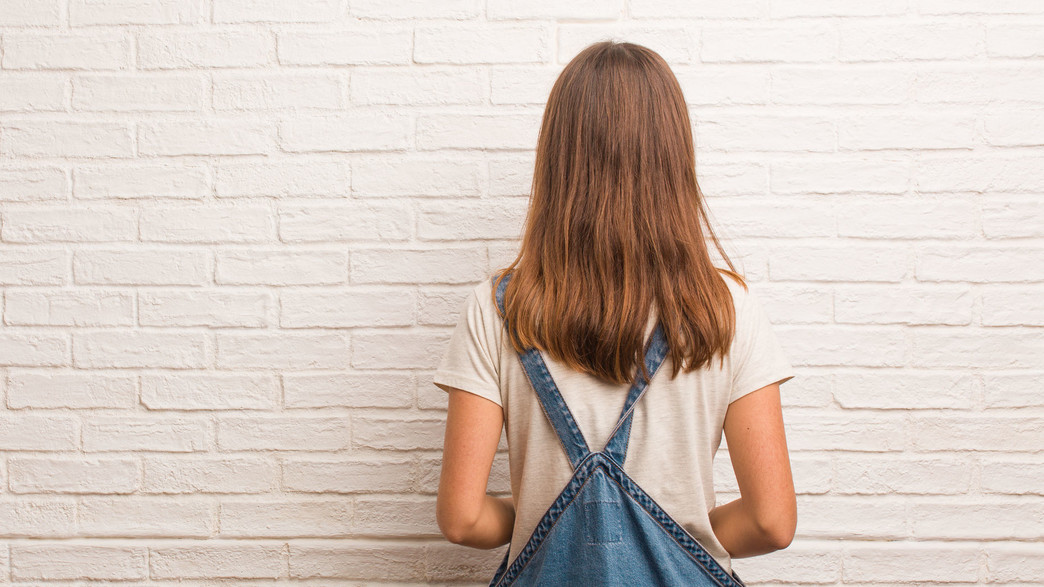 נערה, ילדה מהגב