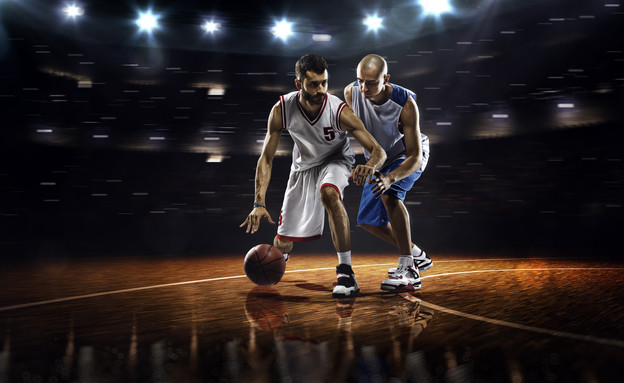 שחקני כדורסל (צילום: Eugene Onischenko, shutterstock)