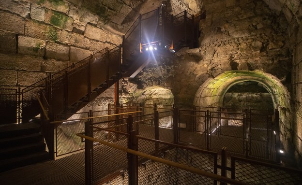 מבנים מפוארים שנחשפו במנהרות הכותל (צילום: יניב ברמן, רשות העתיקות)