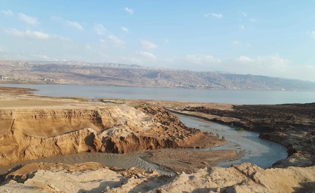 הנהר הסודי ליד ים המלח (צילום: יחידת חילוץ עין גדי)
