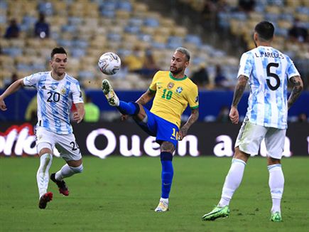 ניימאר רשם משחק מצוין (getty)