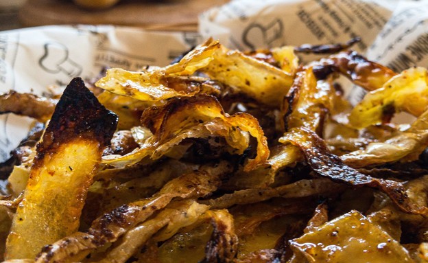 צ'יפס מקליפות תפוחי אדמה