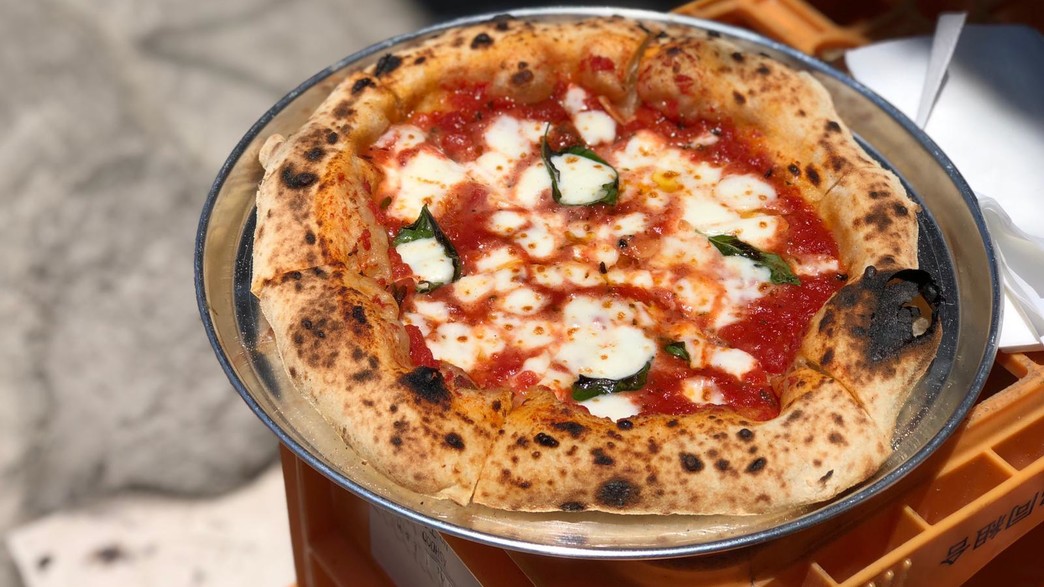 פיצה דיברסו המלכה הM