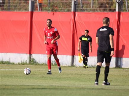 איינבינדר. האדומים שלטו במרכז המגרש (הפועל ת"א, רשמי)