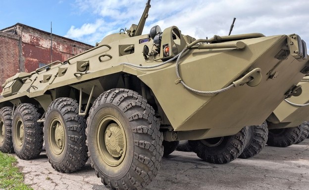 הרכב הצבאי הכבד (צילום: FotograFFF, Shutterstock)