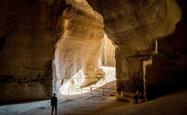 מערות בית גוברין (צילום: מנו גרינשפן, רשות הטבע והגנים)
