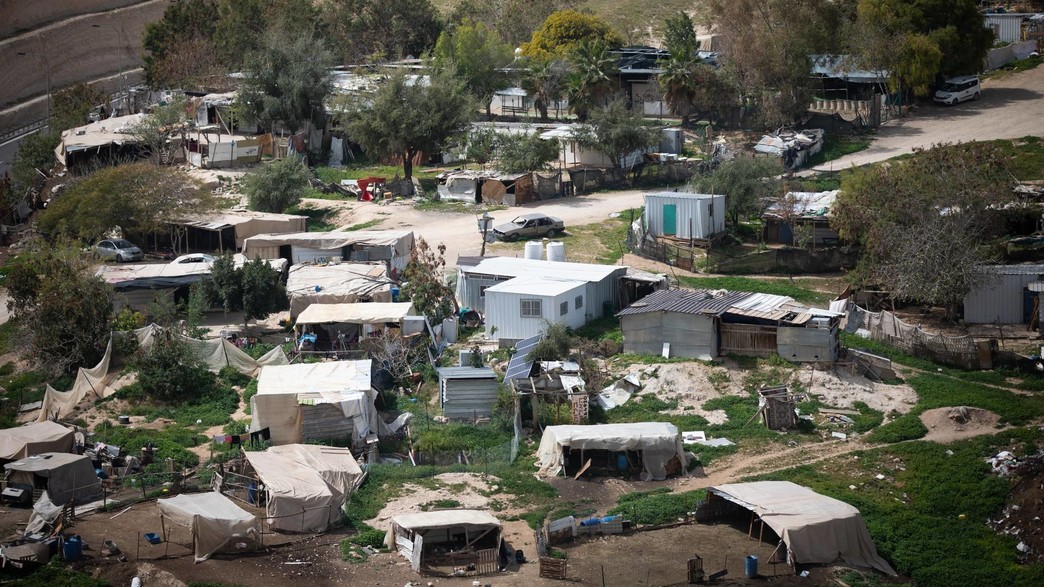 חאן אל אחמר