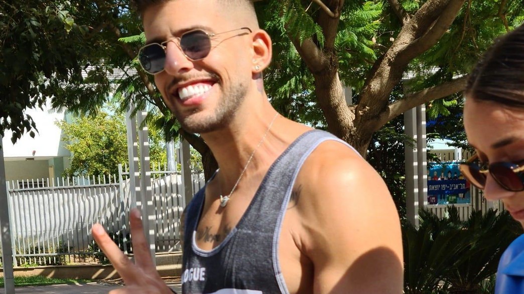 בן אל תבורי וידידה אלמונית. יולי 2021