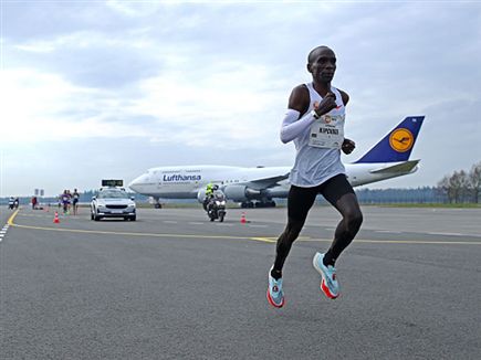 נחשב לאגדה. קיפצ'וגה (GETTY)